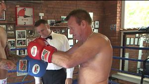 VIDEO | S-au luat la "bătaie". Kolarov și magazinerul lui Manchester City, într-un meci de box