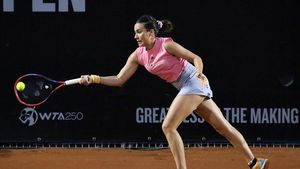 Gabriela Ruse a renunțat la inhibiții şi a postat imagini cu ea în costum de baie din vacanță