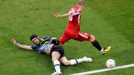 Chivu, primul român care câștigă Liga Campionilor, după 16 ani