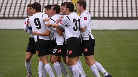 Ce mai vinde Șiman?** Vezi câți bani a scos din 'Afacerea Sportul'!