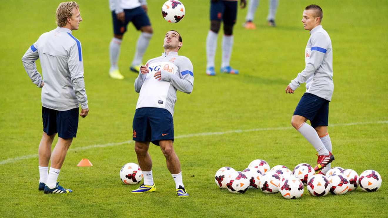 Viorel Moldovan, despre Turcia - Olanda: "Am semne de îndoială. Nu știm ce îi spune Yilmaz lui Sneijder"