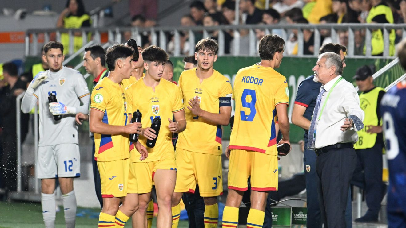 Atacantul român e dispus să joace în Superliga după ce în trecut l-a refuzat pe Gigi Becali. Rivala FCSB din play-off îl vrea