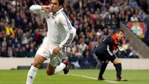 Seria "Jucători de Legendă"** continuă cu un alt nume uriaș al fotbalului! Episodul 2. Raul Gonzalez Blanco