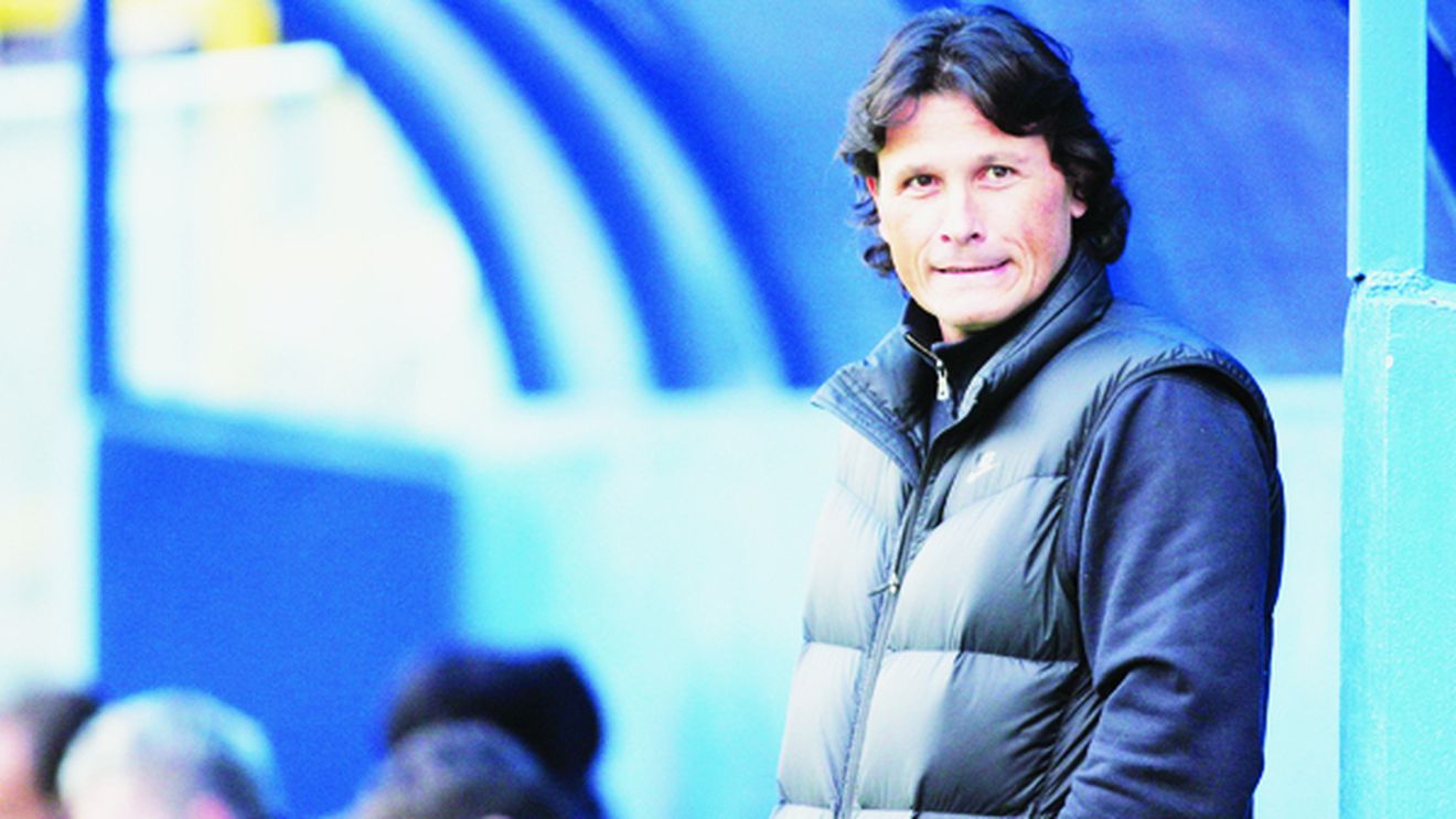 Craiova are antrenor cu acte în regulă!** VEZI pe ce perioadă se întinde contractul lui Napoli