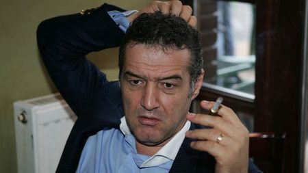 Antrenor misterios la Steaua? Becali: "Noul tehnician e bătut în cuie 500% și nu e Pițurcă! Și-a stabilit staff-ul și jucătorii"