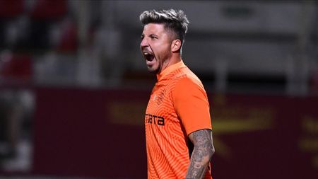 Tras pe linie moartă la CFR Cluj, Cristi Bălgrădean pleacă! Semnează cu marea rivală? „Ei stabilesc şi poartă discuţiile, negociază”