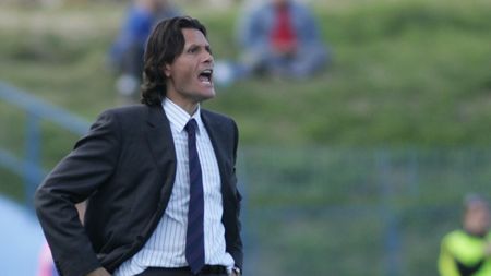 Napoli: „Nu-mi spune mie Pițurcă unde să joace Costea!"