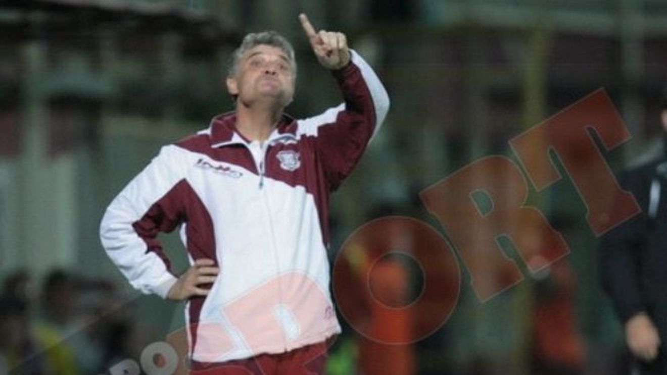 "Aș vrea să rămân pentru fani! Vreau titlul cu Rapid"