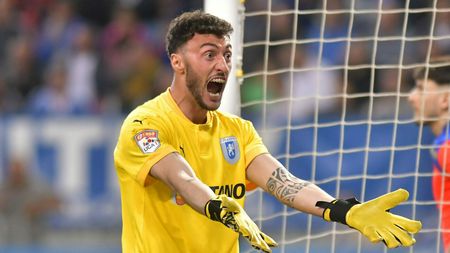 Universitatea Craiova a anunțat oficial plecarea lui Mirko Pigliacelli la Palermo: „Grazie mille”. Goalkeeper-ul a semnat un contract pe cinci