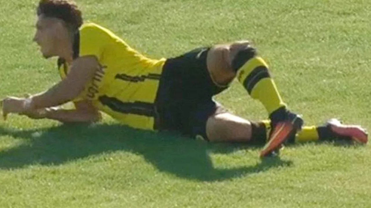 Un jucător al Borussiei Dortmund s-a retras la doar 21 de ani! A suferit cea mai gravă accidentare la genunchi: 