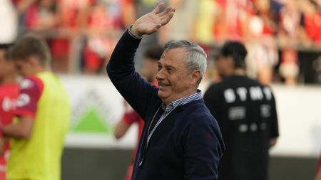 UTA a adus un internațional congolez! Mircea Rednic, transferuri pe bandă rulantă