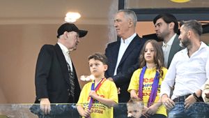 Mitică Dragomir, impresionat până peste cap de ipostaza rară cu Gigi Becali de la FCSB - CFR Cluj! „Jos pălăria! Nu există publicitate mai mare decât asta”