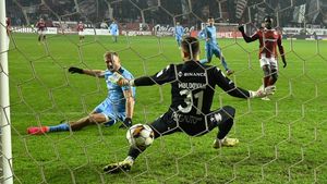 Fotbalistul care are 38 de ani și încă impresionează în Superliga l-a lăsat mască până și pe antrenor: „Nu sunt mulți ca el în România!”