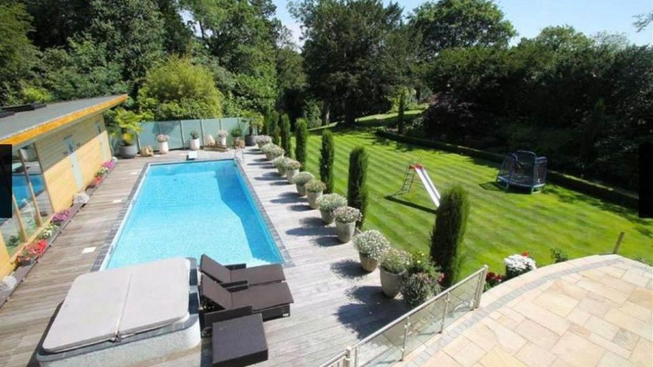 Și-a scos vila la vânzare! Decizia luată de starul dorit de Real Madrid aprinde speculațiile! Omul care poate deveni "galactic" pentru 65 de milioane de euro