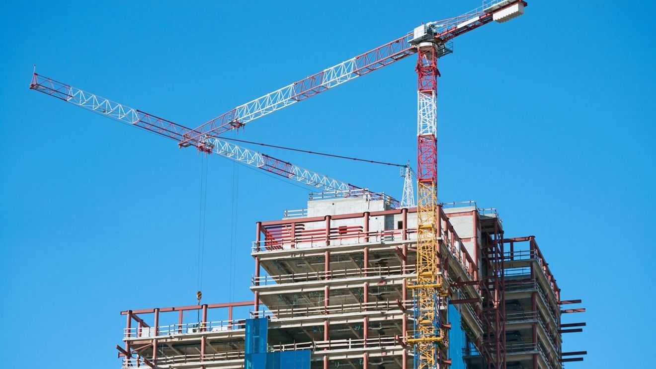 Micul imperiu imobiliar pe care şi-l construieşte Dorin Goian! Ridică împreună cu soția 7 blocuri pe 10.700 mp