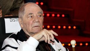 Ion Besoiu a încetat din viață la vârsta de 85 de ani! Îndemnul fostului mare actor pentru regizori: "Faceți un film cu Dinu și cu Hagi!"