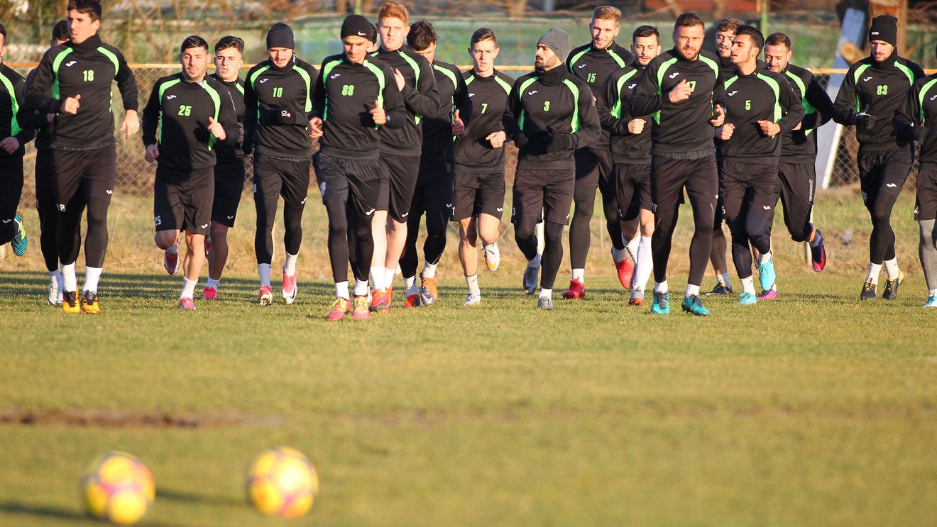 ACS Poli a plecat în cantonament, iar un nou titular se desparte de echipă. Numele noi vin din Liga a 5-a și din Africa de Sud