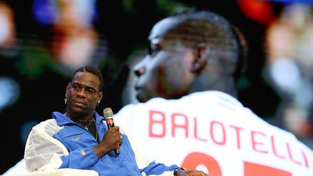 Mario Balotelli, reacție dură după ce Dan Șucu a schimbat antrenorul la Genoa