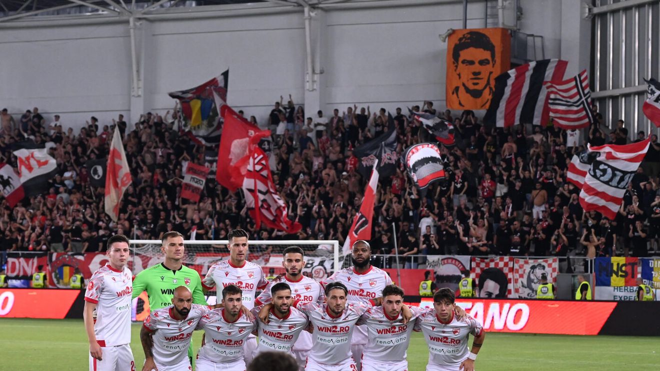 „UN MILION DE VOLŢI – DERBY”. Omul de sub steagul cu chipul lui Hîldan. Sergiu, dinamovistul care a urmărit, pe stadion, 116 derby-uri!