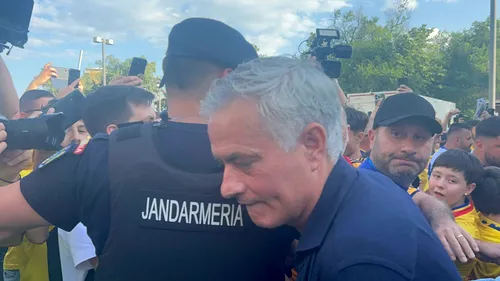 Jose Mourinho, vedetă absolută la meciul dintre Generația de Aur și Restul Lumii! Portughezul, asaltat în momentul în care a ajuns la Arena Națională. VIDEO