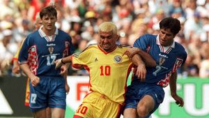 "Regele" a rememorat o perioadă de glorie a echipei naționale: "A fost fantastic să eliminăm Argentina, i-am făcut fericiți pe români". Hagi visează la măreție: "Cred că putem să fim campioni mondiali, o să cred asta până o să mor"