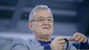 Avertisment pentru antrenorul peste care Becali nu s-ar băga dacă ar fi la FCSB: "E treaba lui, dar știe care sunt problemele!"