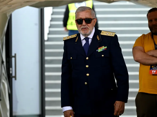 Marele contestatar al lui Nicuşor Dan, ridicat în slăvi de milionarul Cristi Borcea: "Cel mai mare al României"