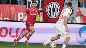 Apariția lui Selmani la derby-ul cu Rapid i-a uimit pe toți. Cum arată atacantul lui Dinamo, după accidentarea care l-a dus direct la spital după meciul cu FCSB