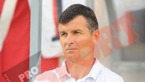 Incidente la Dinamo - FCM!** Sabău: "Până nu va muri un suporter, nu se vor lua măsuri!"