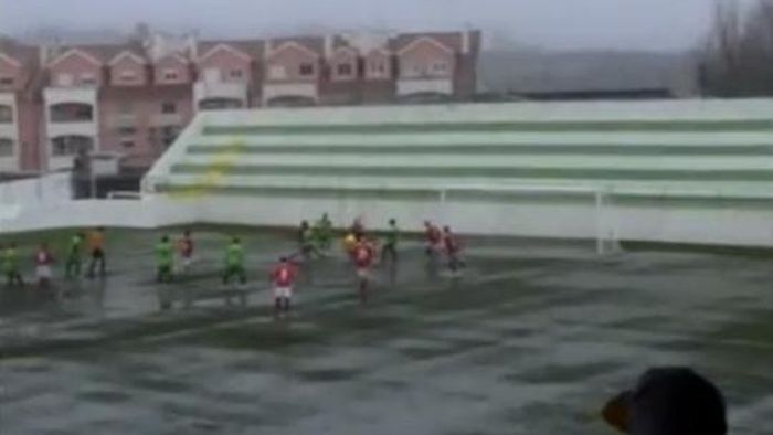 VIDEO E incredibil chiar și pentru un meci de amatori:** a apărat un penalty și a marcat la faza imediat următoare! Meciul s-a terminat la egalitate, scor 1-1