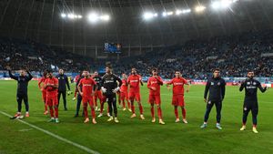 Cine transmite la TV FCSB - Silkeborg IF, din grupele Conference League