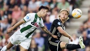 După Frenkie De Jong, Barcelona dă o nouă lovitură pe piața transferurilor. Jucătorii olandezi au devenit preferații catalanilor: "Scoatem maximum posibil pe el"