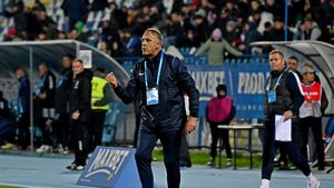 Poli Iași - Oțelul Galați 2-1, în etapa 15 din Superligă. Condusă din startul meciului, trupa lui Emil Săndoi a întors scorul în repriza secundă. Dorinel Munteanu, sabotat din interior