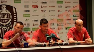 "Iancu să se retragă!** Nu a făcut decât declarații războinice până acum"