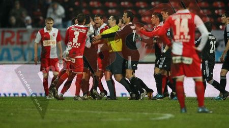 De vis, dar murdar!** Dinamo - Craiova 2-1!