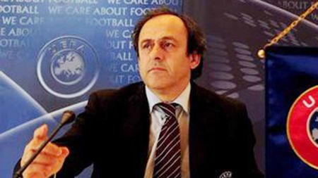 Platini: "România e printre favorite"