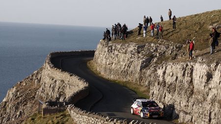 Sebastian Loeb l-a depășit pe Schumacher: a câștigat al optulea titlu mondial! Principalul său adversar a abandonat