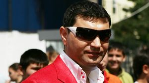 Borcea cumpără UTA!