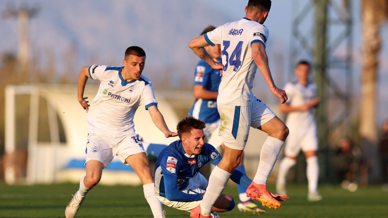 Transferul cu care Dan Şucu vrea să dinamiteze Superliga a comis-o: fotbalistul pe care Rapid plăteşte 900.000 de euro a ratat un penalty!