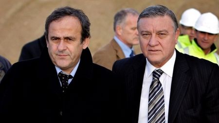 Mircea Sandu, felicitat de Blatter și Platini