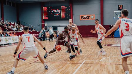 Motivele pentru care Johnson-Odom, singurul baschetbalist din liga națională care a jucat în NBA, a ales Rapidul și România! „M-am interesat dacă există aici o școală bună" | EXCLUSIV