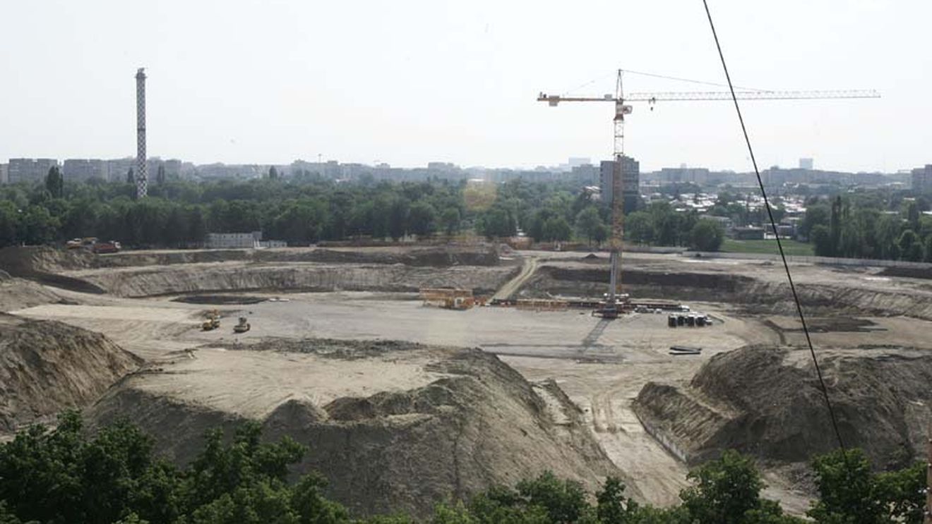 E SIGUR! "Finala Cupei UEFA din 2012 se joacă la București"