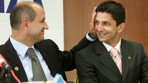 Copos spune că Burcă e pe stilul Rapidului:** "Nu cred că va fi titular!:) Am făcut super echipă, să vină rezultatele!"