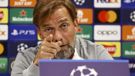 Povestea incredibilă a celui mai mare fan Jurgen Klopp din România! Fotbalistul uriaș care a uitat de rivalitatea imensă: „De când a venit aici, nu mai țin cu ei!” | EXCLUSIV