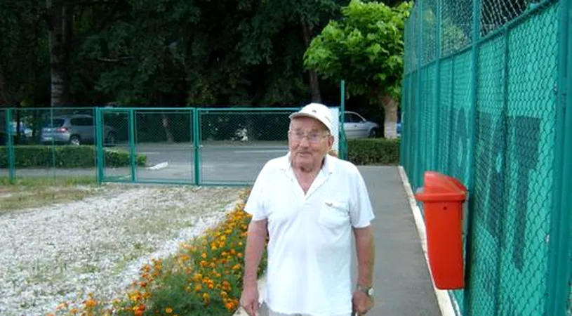 Performanță demnă de Cartea Recordurilor: un antrenor de tenis din Vâlcea este activ la vârsta de 98 de ani! A jucat tenis cu prim-miniștrii Petru Groza și Ioan Gheorghe Maurer, dar și cu Ilie Năstase și Ion Țiriac