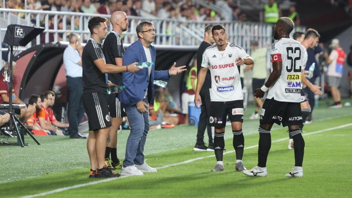 Semnal de alarmă cu privire la deciziile care se iau din camera VAR: „De asta au răbufnit toți aseară! Dacă l-ai scos și pe Chipciu din ale lui...” | VIDEO EXCLUSIV ProSport Live