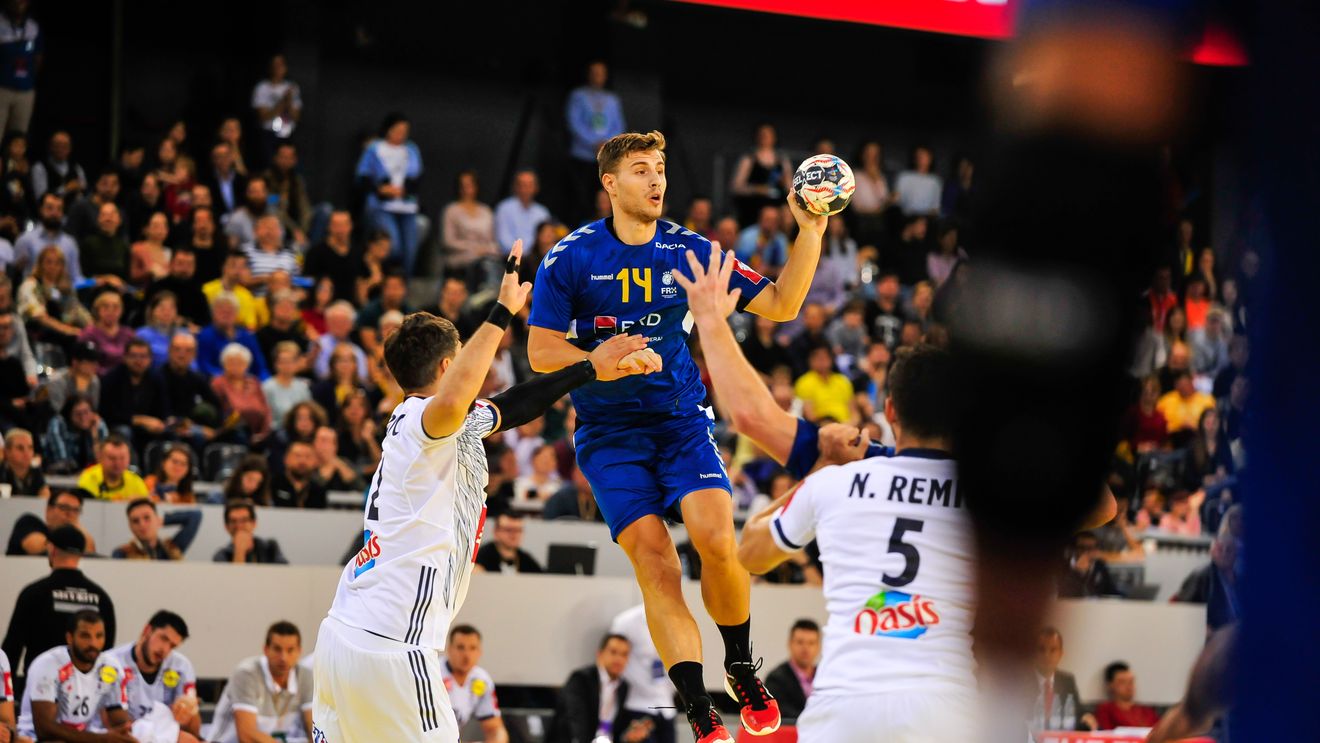 Cum ar putea arăta primul „7" al României în partida tur cu Lituania, în condițiile în care a schimbat mai bine de jumătate din echipa națională