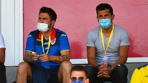 De ce nu vrea Nicolae Dică să meargă cu Mirel Rădoi la Craiova! Planul secret al antrenorului e legat de Adi Mutu și Gică Hagi | EXCLUSIV