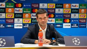 Chivu a tăiat două nume: „I-a refuzat!”