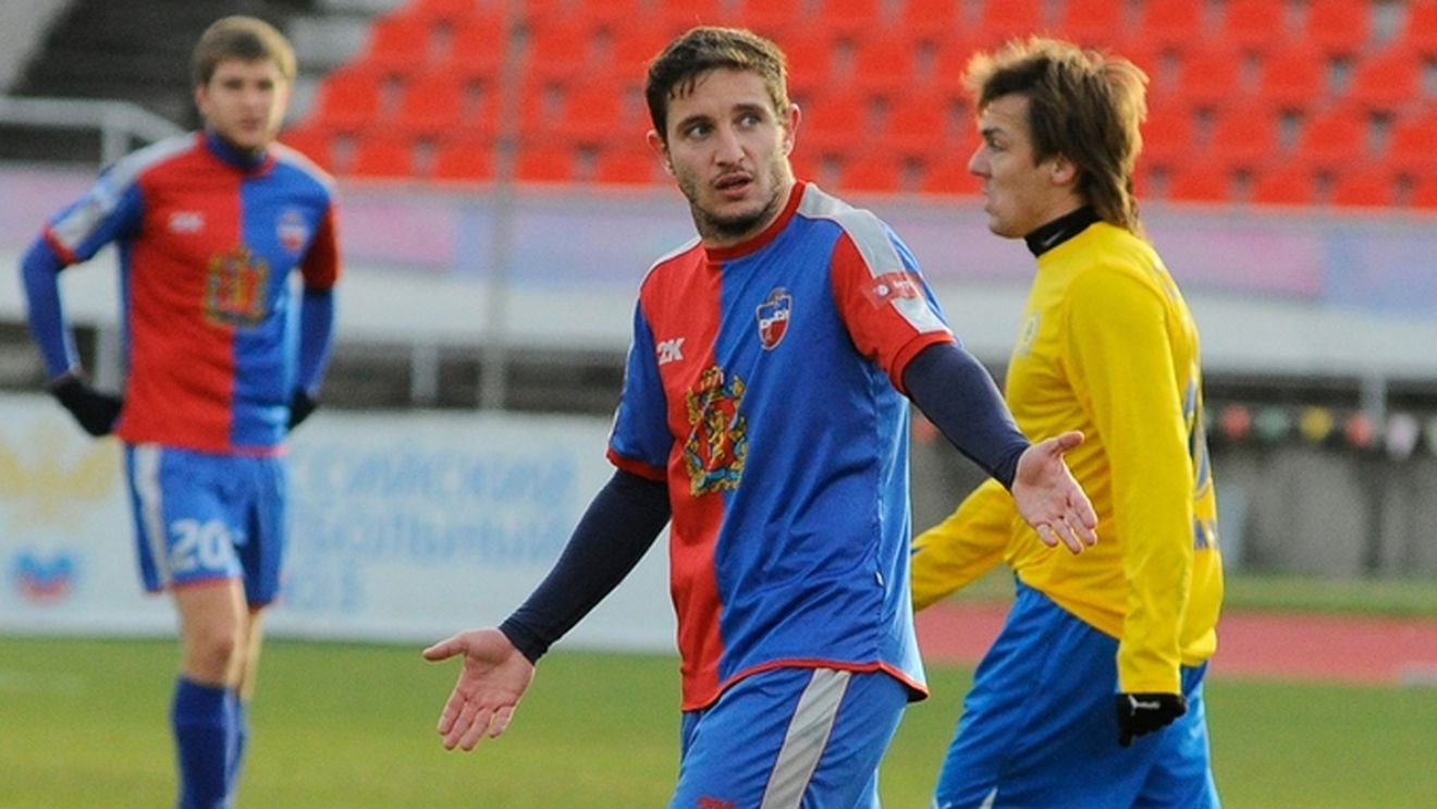 Adevărata față a fotbalului rus, povestită de Buș. "Am îmbătrânit trei ani într-unul singur. E cel mai greu loc de jucat fotbal din lume"